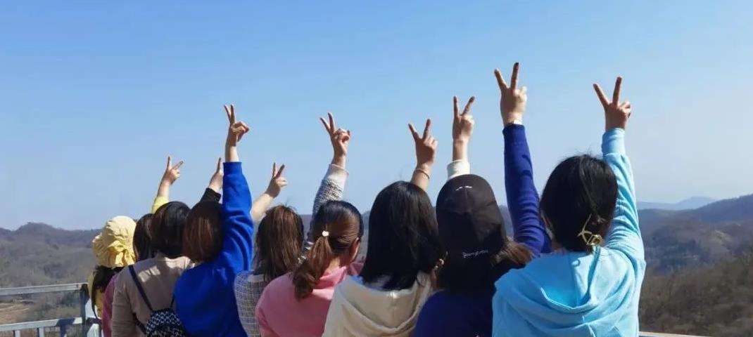 杏坛巾帼神飞扬